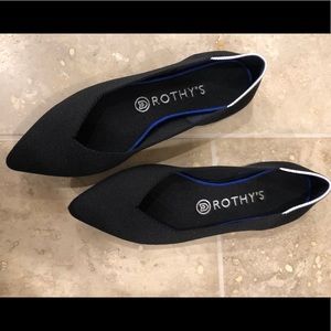 The Famous Recycled water bottle Rothy’s flat